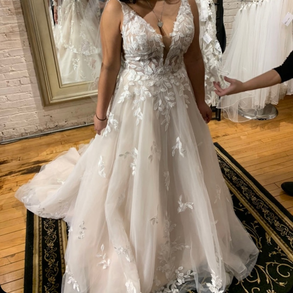 Never used wedding dress